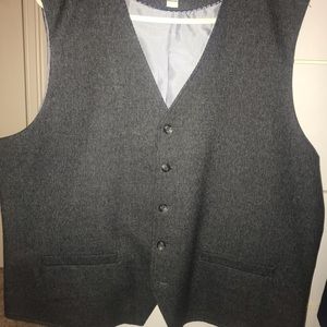 NWT. Charcoal Gray Vest- XXL